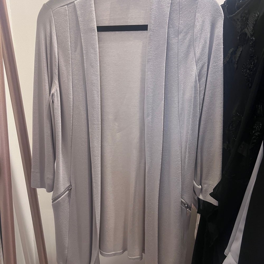 Light Gray Women’s Open-Front Cardigan - Stylish Layering Piece